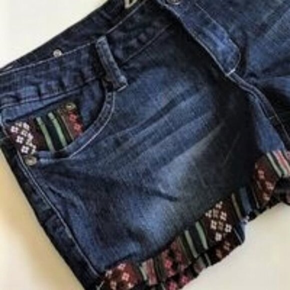 O.S.C. BOHO DENIM JEAN SHORTS - Picture 9 of 9